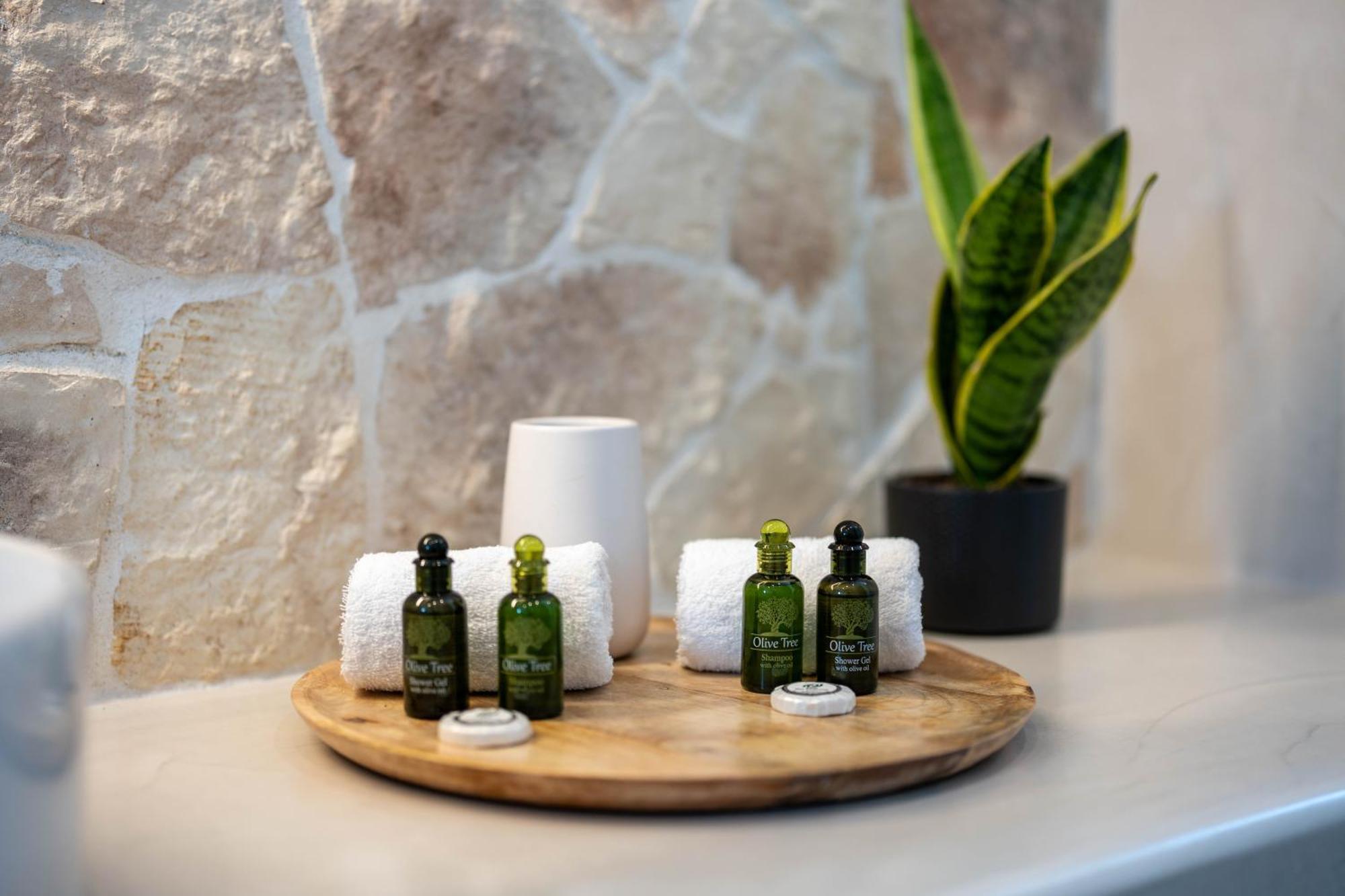 Cuore Santo Suites 산토리니 객실 사진