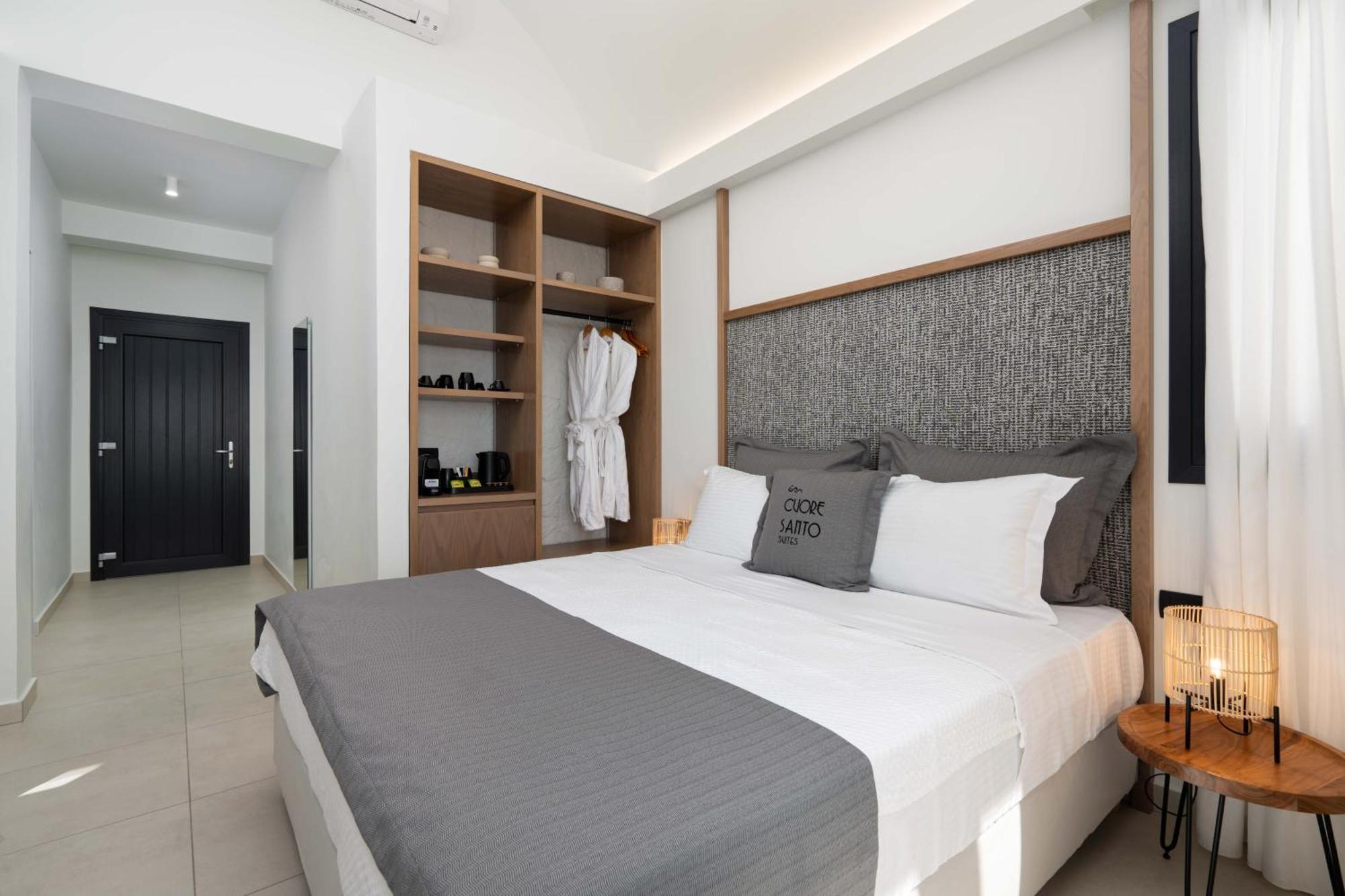 Cuore Santo Suites 산토리니 객실 사진